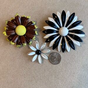 Vintage Enamel Brooch Set